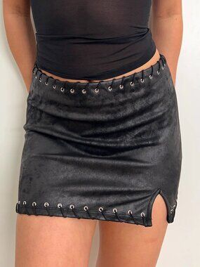 Bear Dance Black Faux Suede Eyelet Mini Skirt Size Small S NEW
